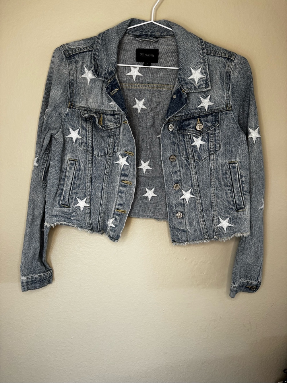 Zenana Outfitters Gray Star-Print Cropped Jean Jacket